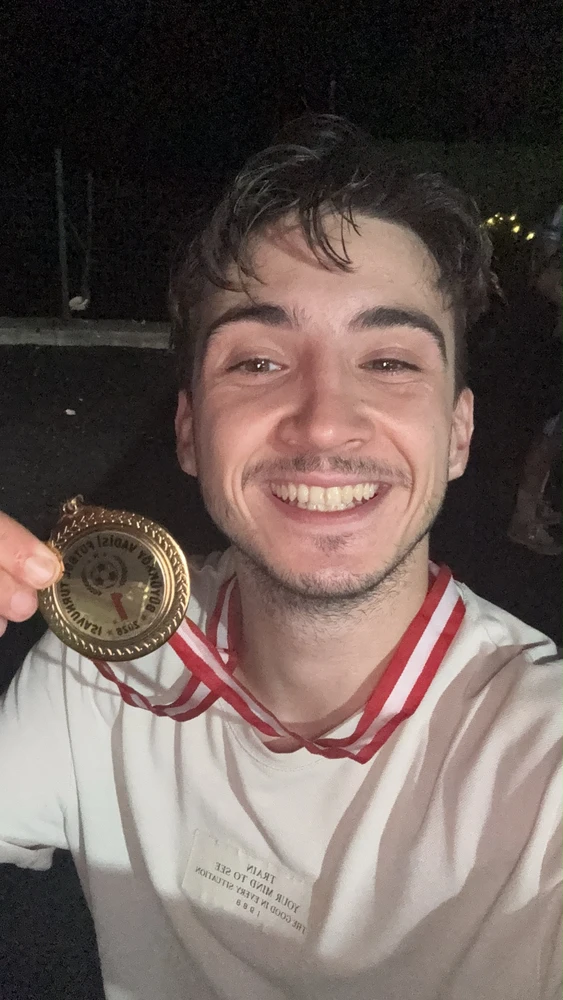 GIF otpremio/la Faruk