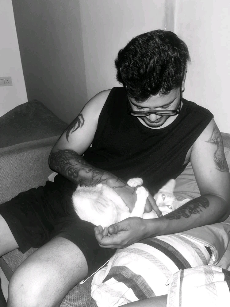 GIF uploaded by Tobi