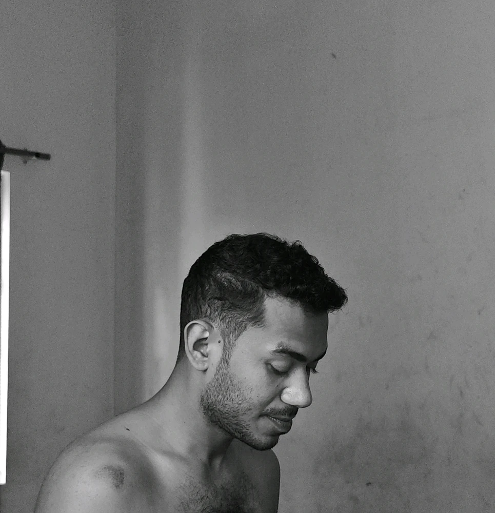 GIF uploaded by Marzavan Aboo Thalib
