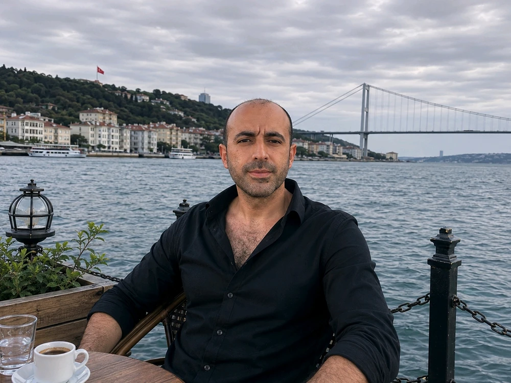 GIF uploaded by Güneş