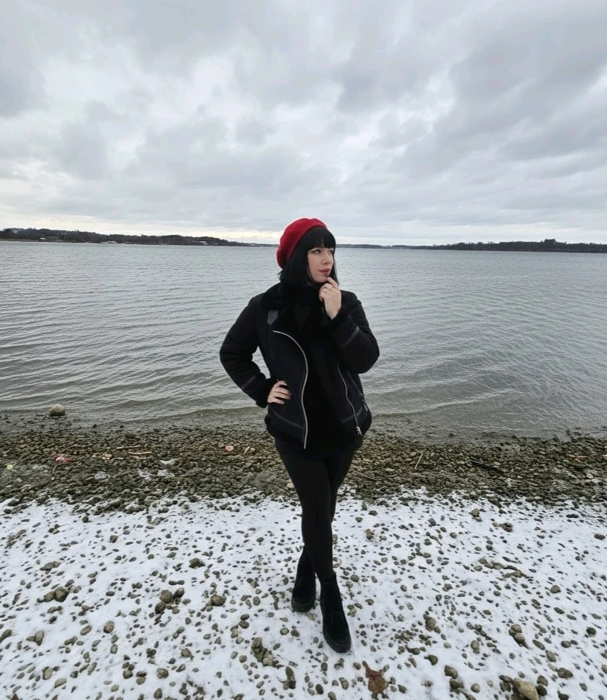 GIF e kentsoeng ke Sakura