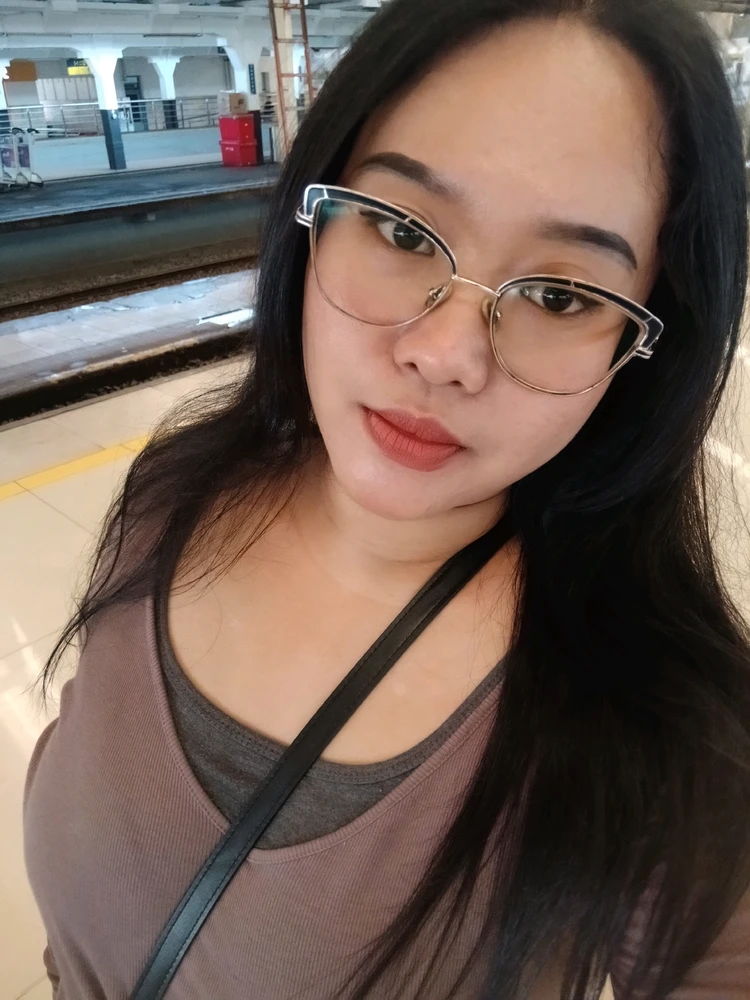 Gi-upload ni miyu ang hulagway
