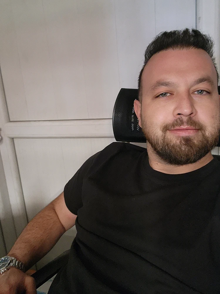 GIF napetrak'i Ömer