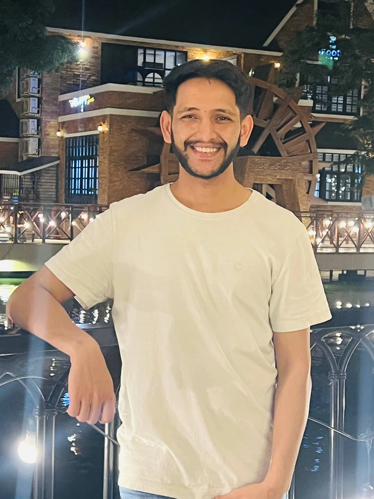 GIF imtella' minn Aryan