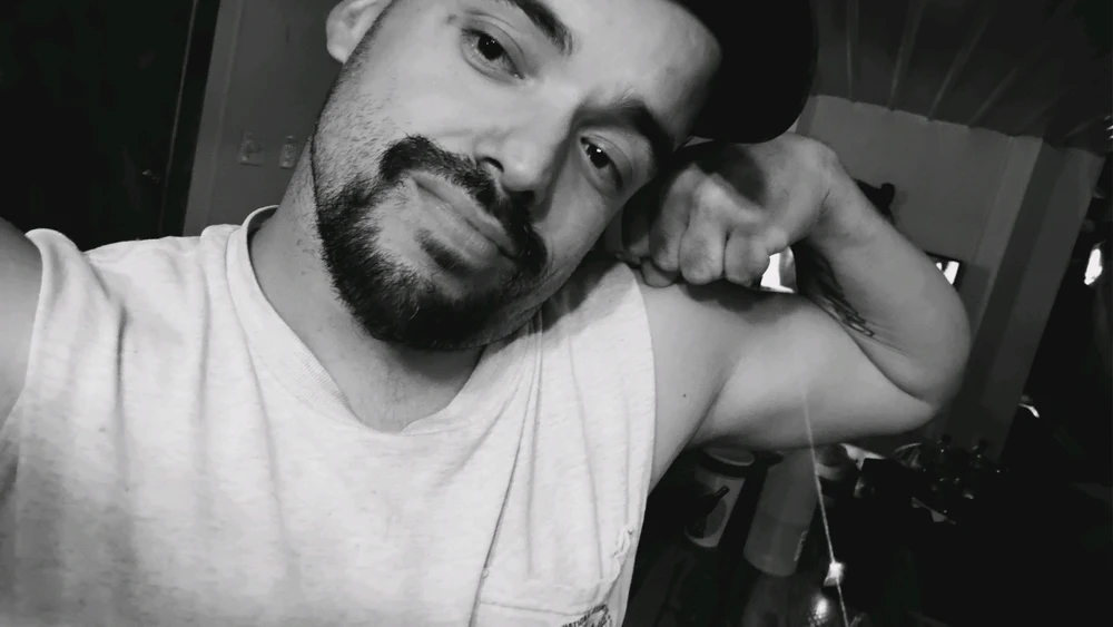 GIF opgelaai deur James