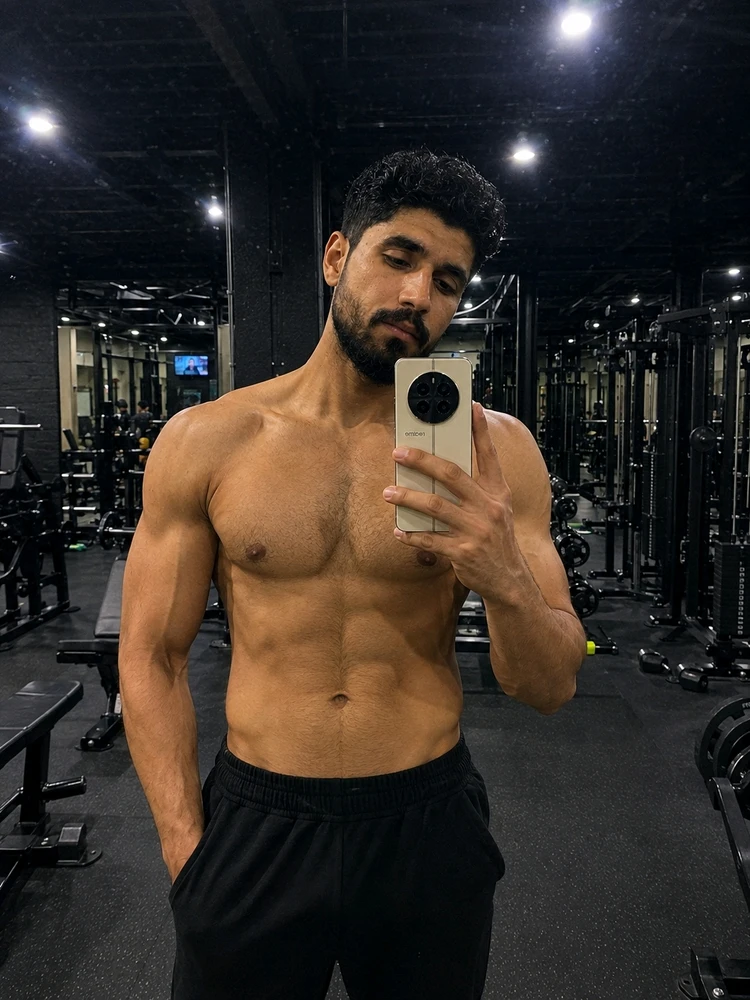 GIF បង្ហោះដោយ Abdullah