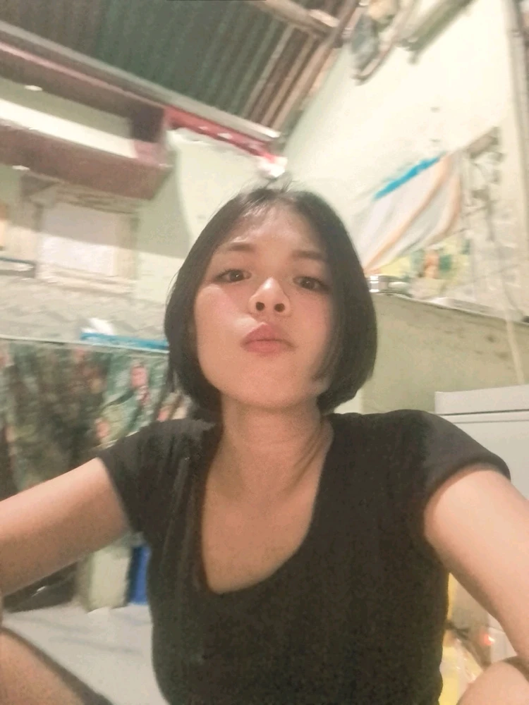 GIF uploaded by valirrrrii