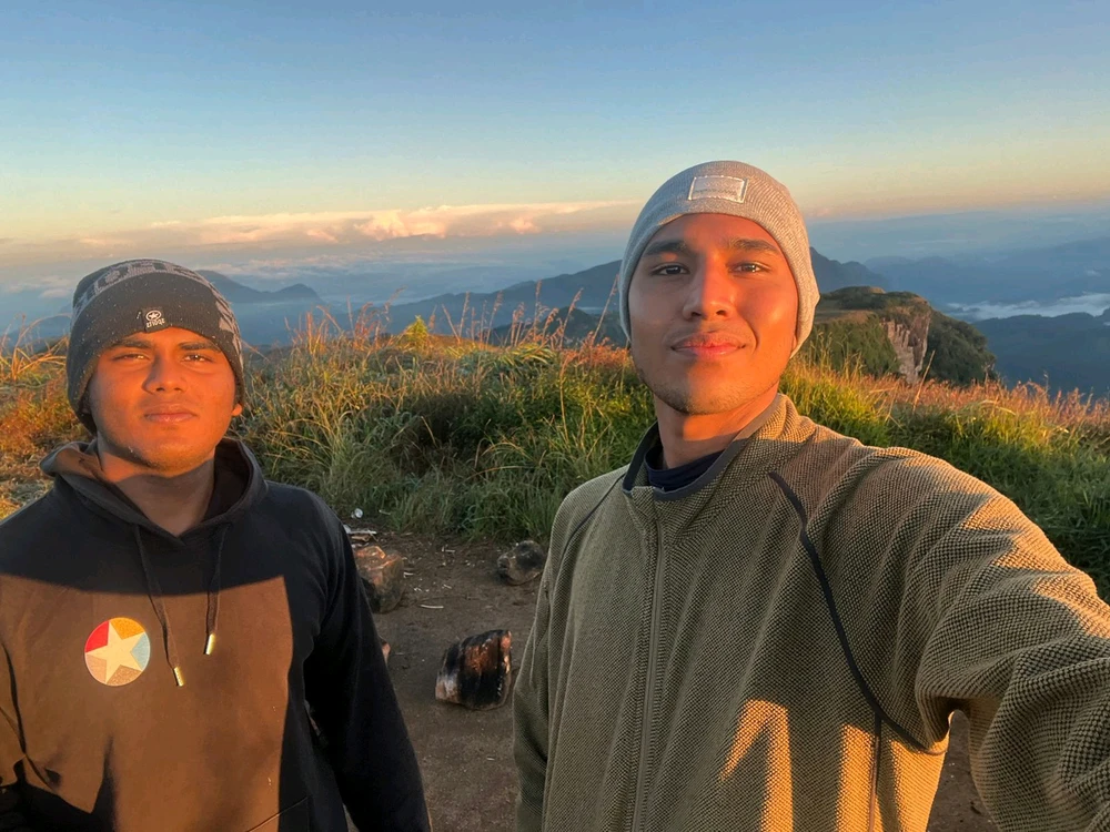 GIF gi-upload ni Malith