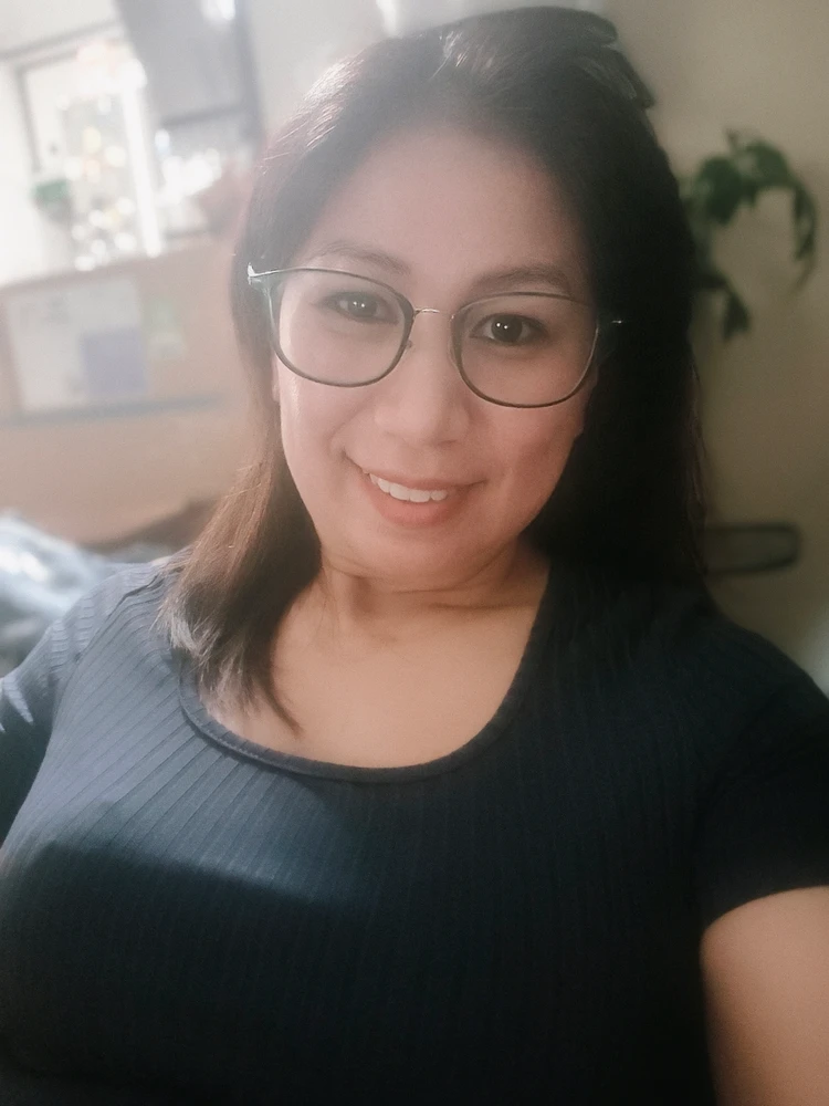 GIF na in-upload ni Rene
