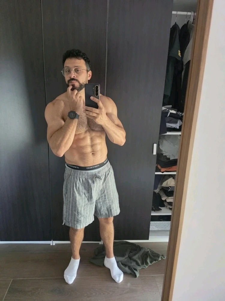 GIF eropgeluede vum Marcel