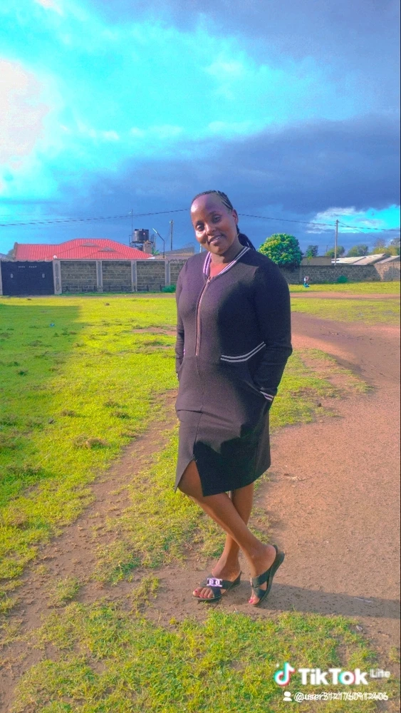 GIF uploaded by Loyce