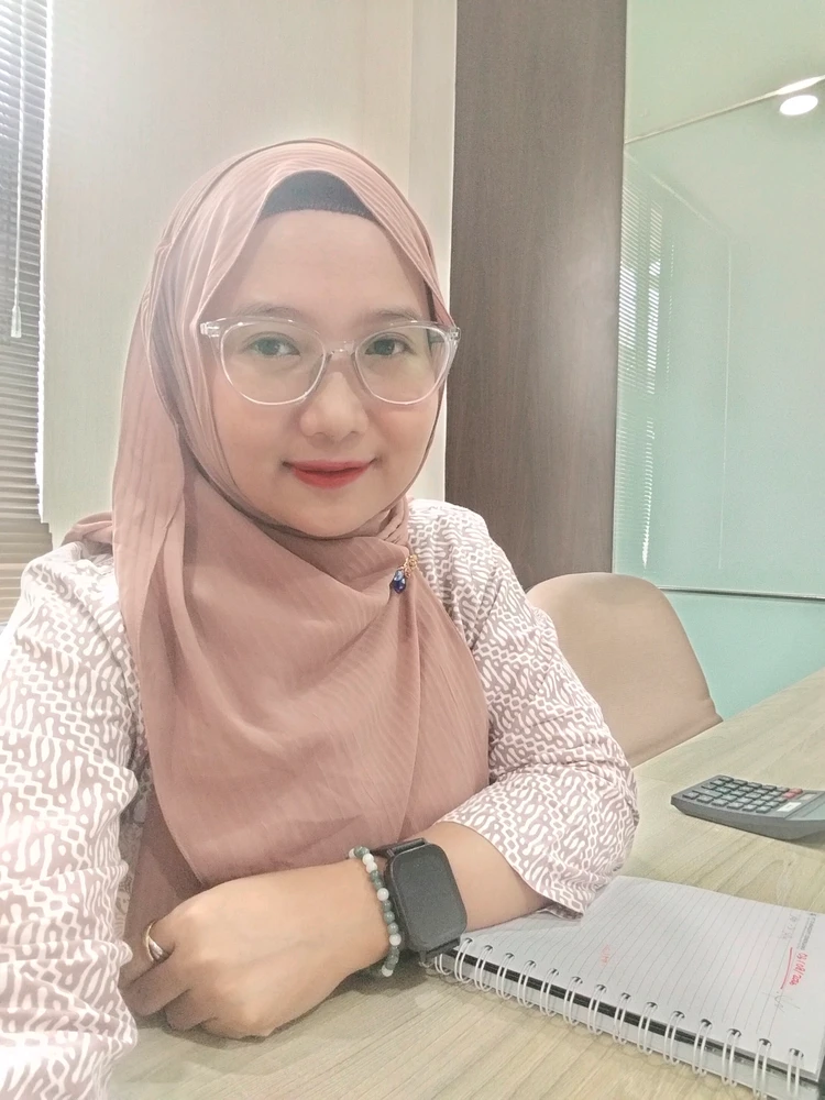 GIF တင်သူ - Rissa