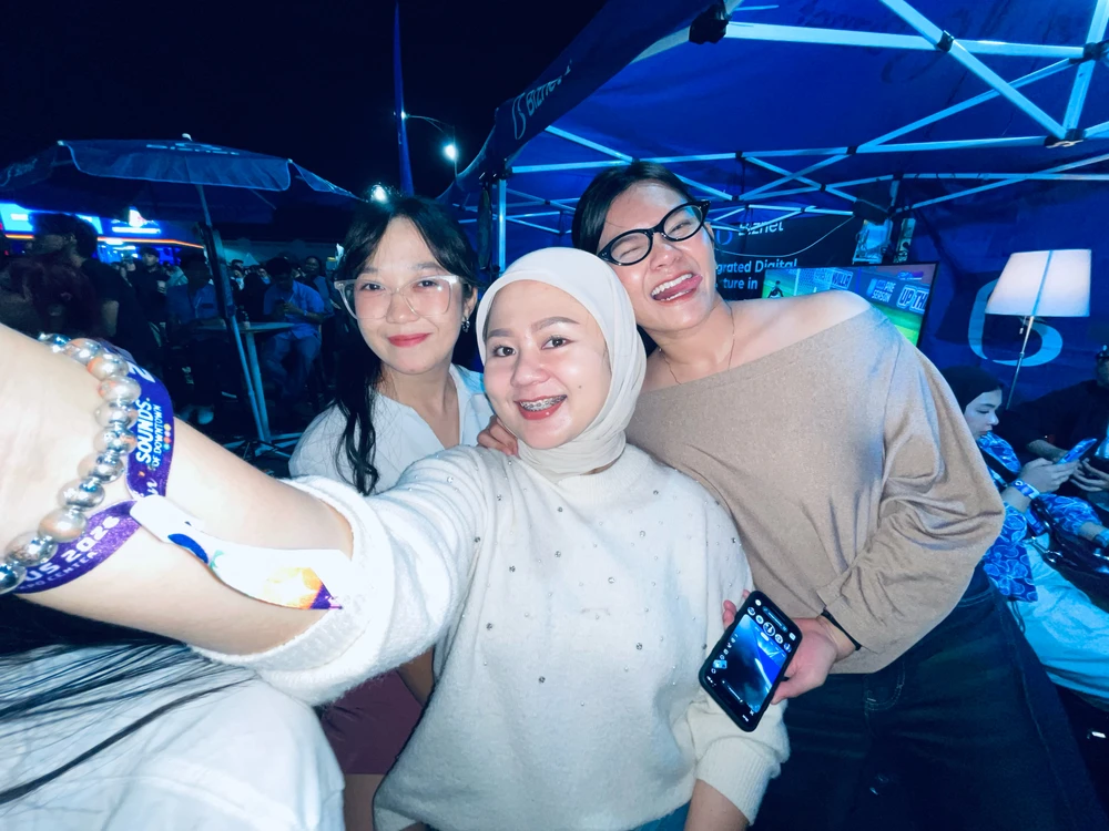 Gi-upload ni Azzah ang hulagway