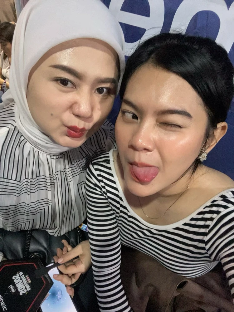 Gi-upload ni Azzah ang hulagway