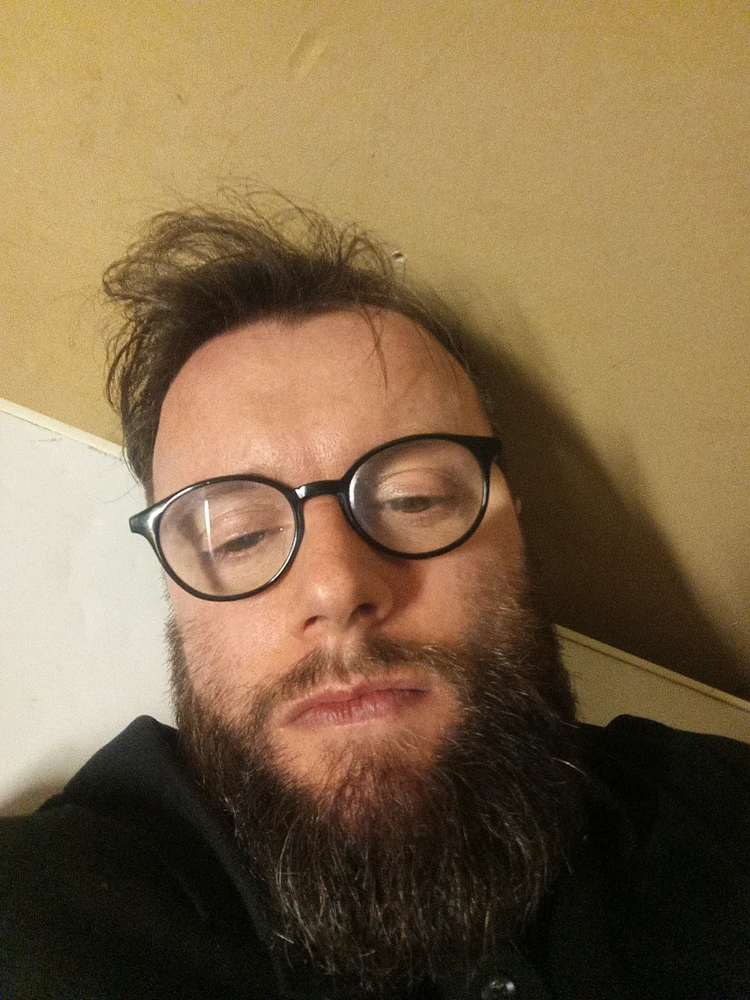 GIF eropgeluede vum Gavin