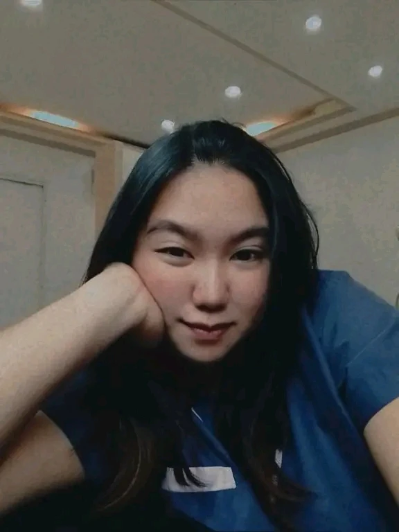 GIF pujat per Hopie