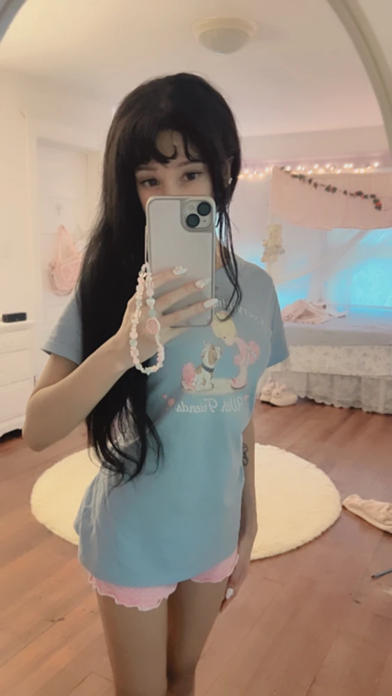 GIF diunggah ku Elisa