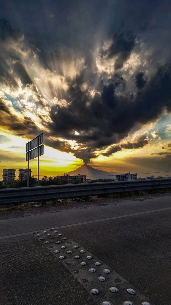 GIF uploaded by ❤ Sophia aka Mango Mami ❤️