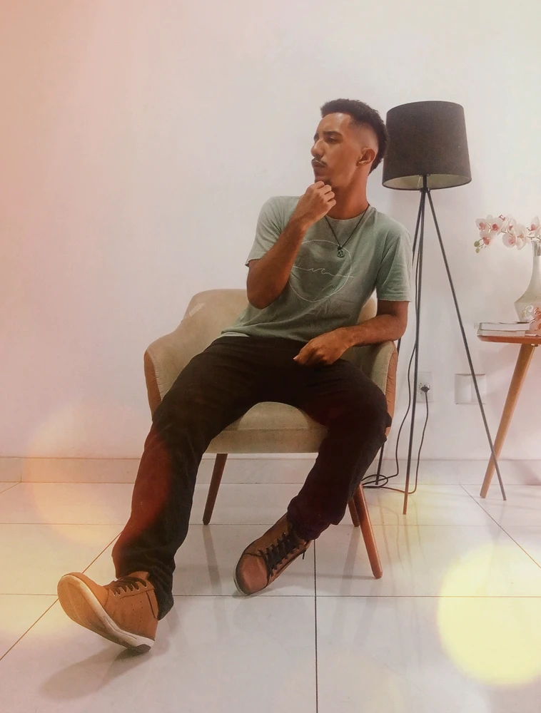 I-upload ni Gabriel Martins ang larawan