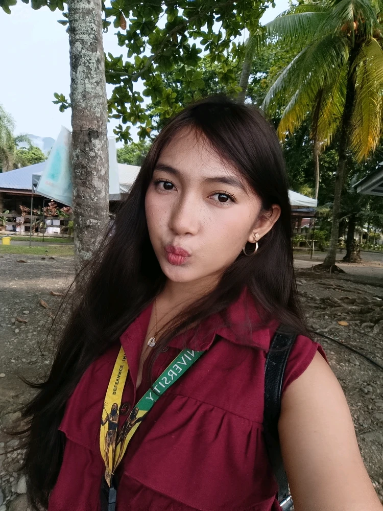 GIF gi-upload ni Yiesha