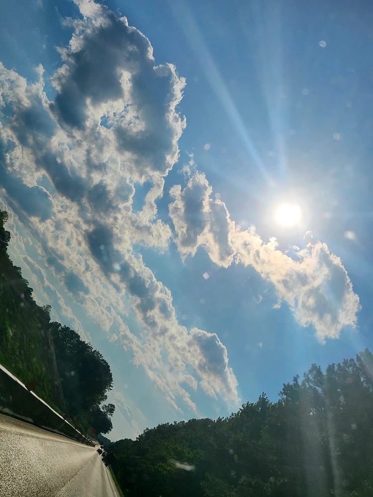 Val байршуулсан GIF