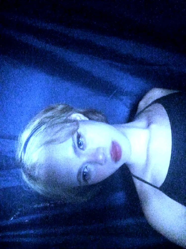 Gi-upload ni MochiFemboi ang hulagway