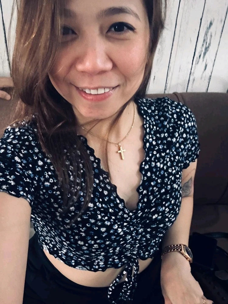 GIF uploaded by Bia