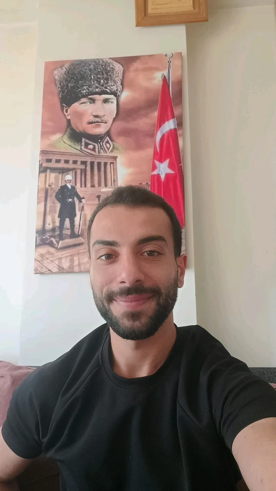 GIF uploaded by Mustafa