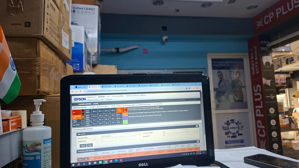 GIF nahrál Shaik umar farooq