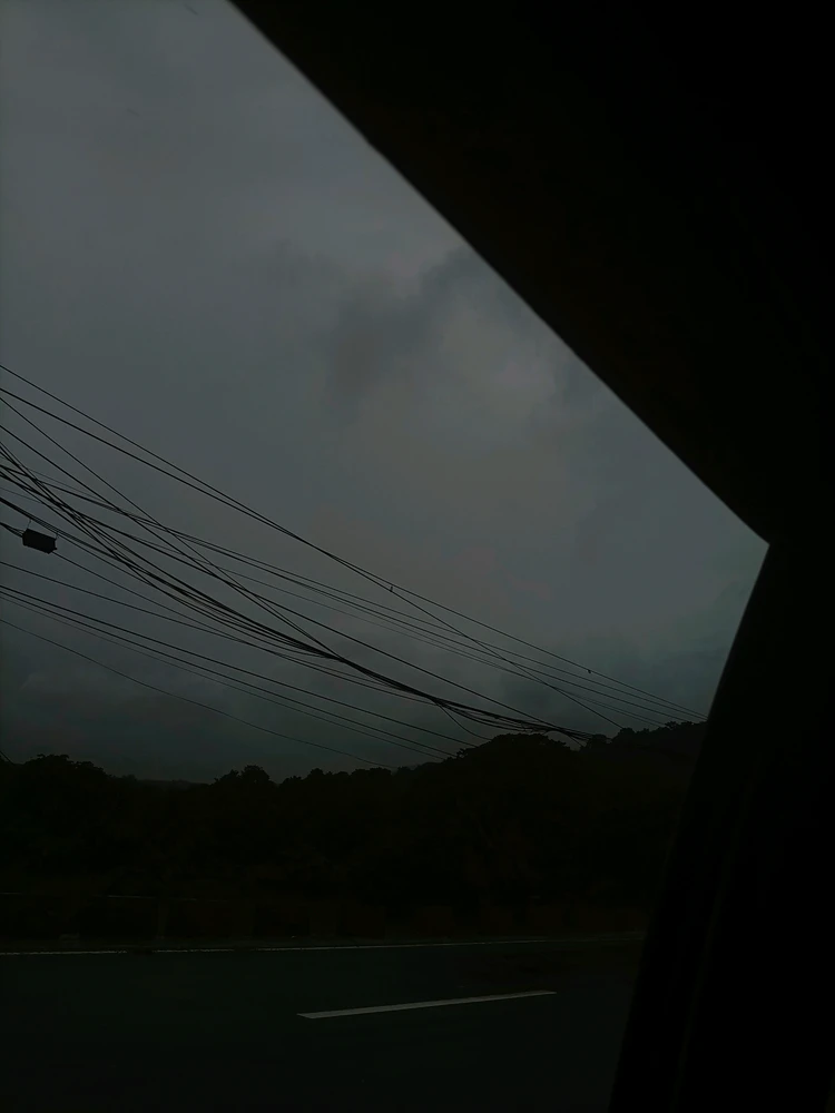 GIF gi-upload ni Aia
