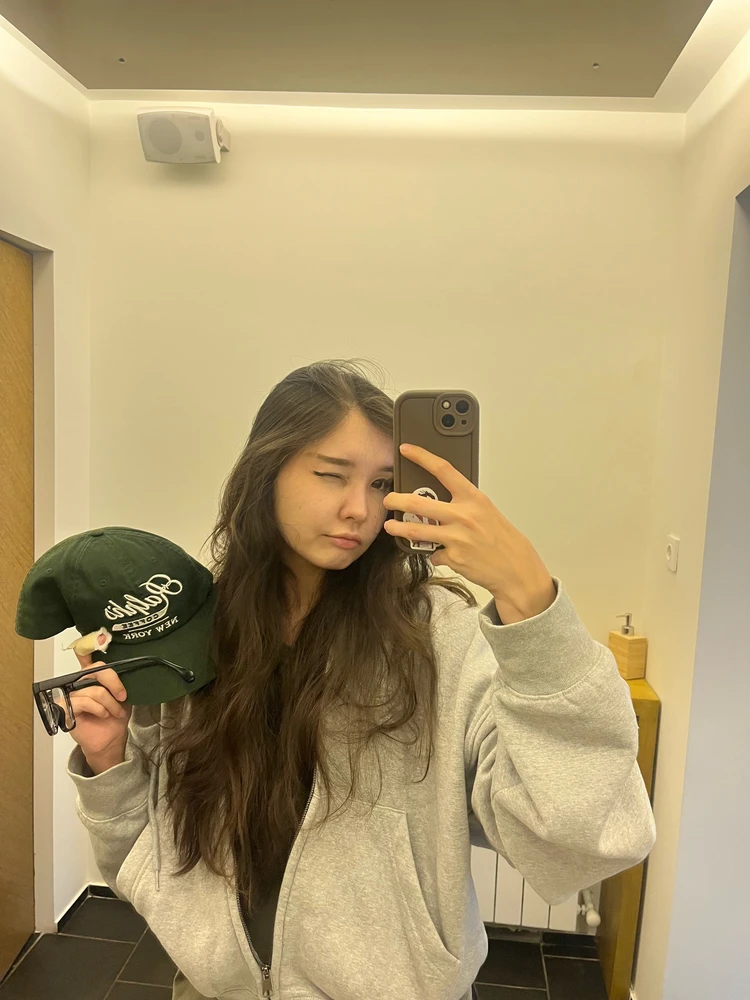 Gi-upload ni Arneliya ang hulagway