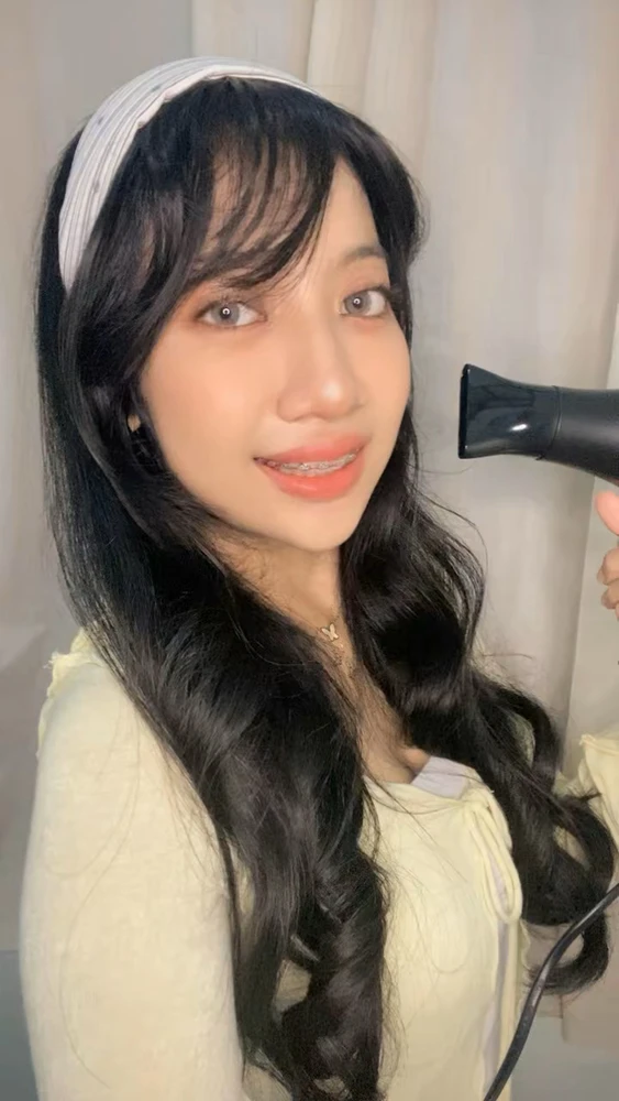GIF gi-upload ni elsya