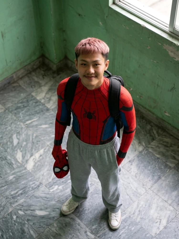 GIF gi-upload ni Y