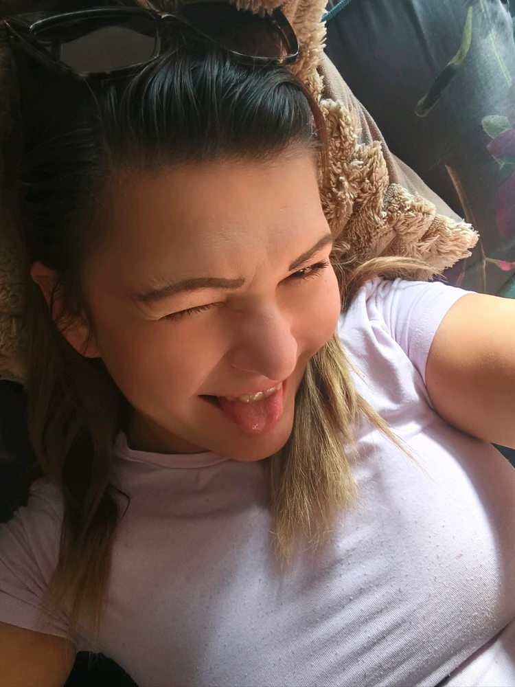 Gi-upload ni Timea ang hulagway