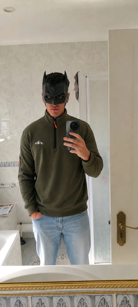 GIF gi-upload ni Travis Klein