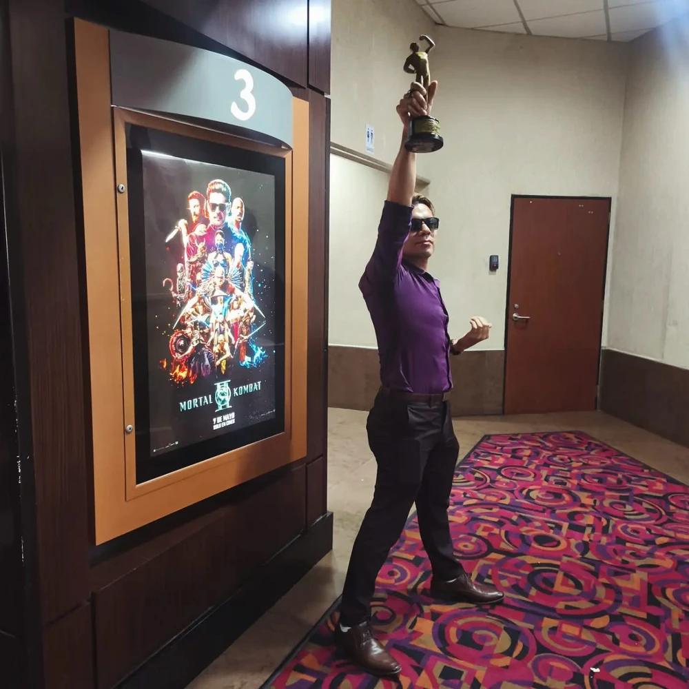 GIF gi-upload ni Kevin chavez