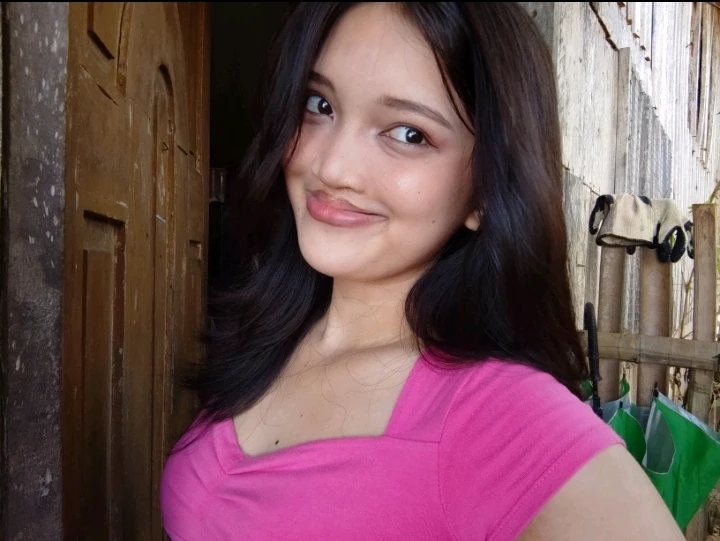 GIF uploaded by Ayani