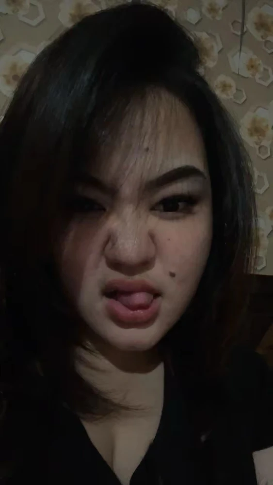 GIF uploaded by vy