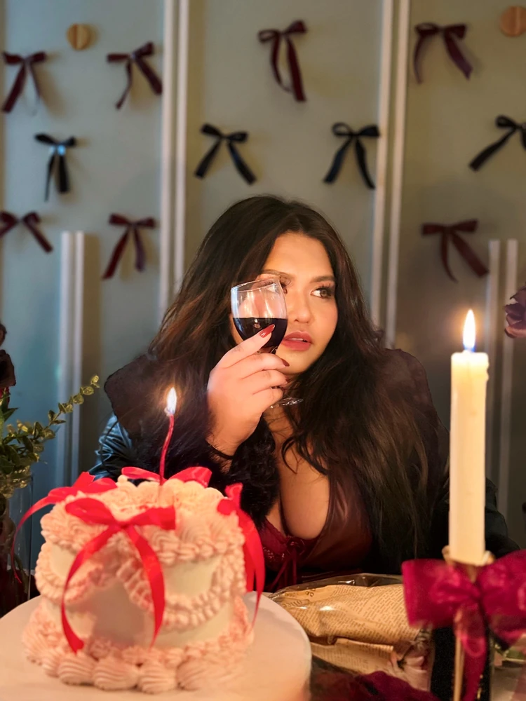 GIF na in-upload ni Sofie