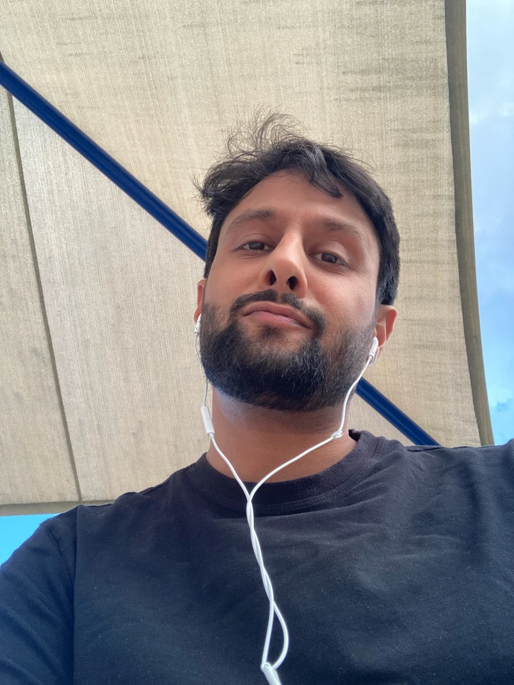 GIF uploaded by Vi