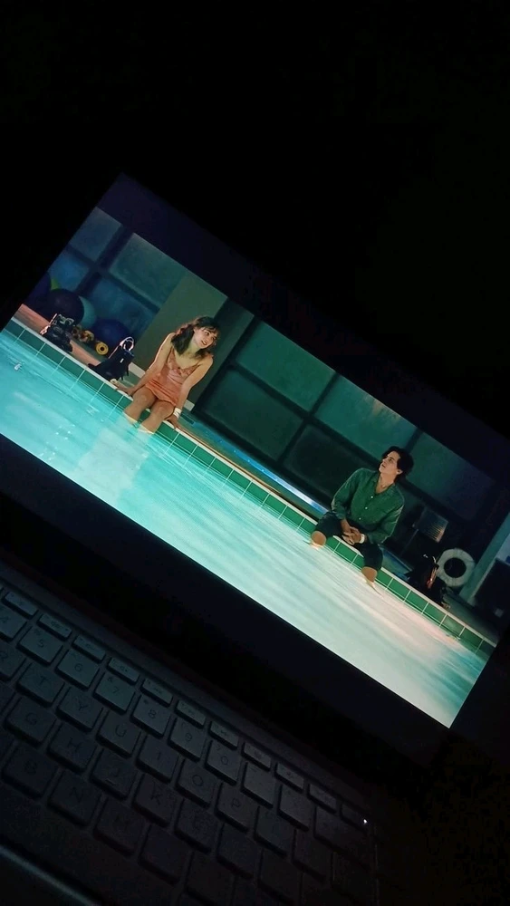 GIF diunggah oleh Malar