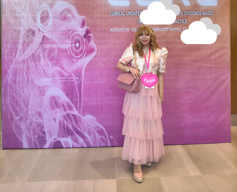 GIF uploaded by Moonie