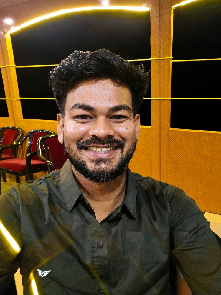 GIF otpremio/la Murlidhar Chakradhari