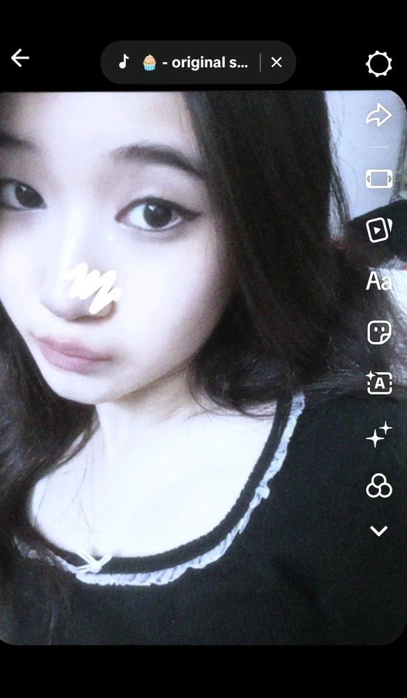 GIF yashyizweho na Harles