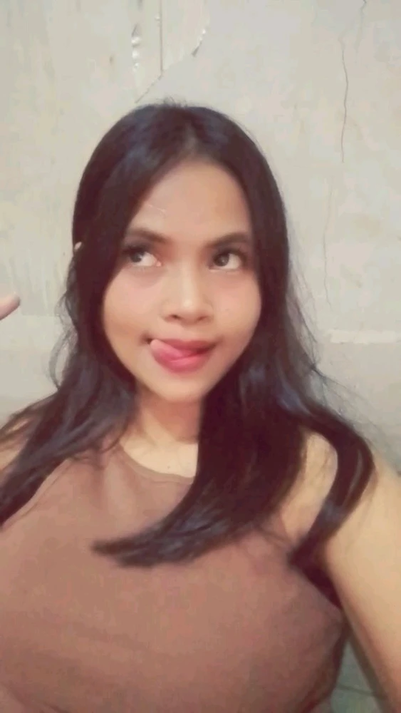 GIF uploaded by Puput