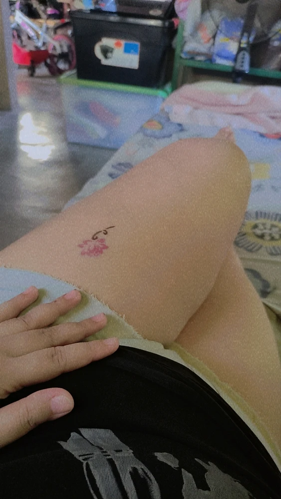 GIF gi-upload ni Luna