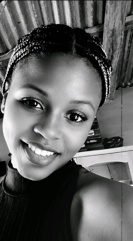 GIF na in-upload ni Asanda