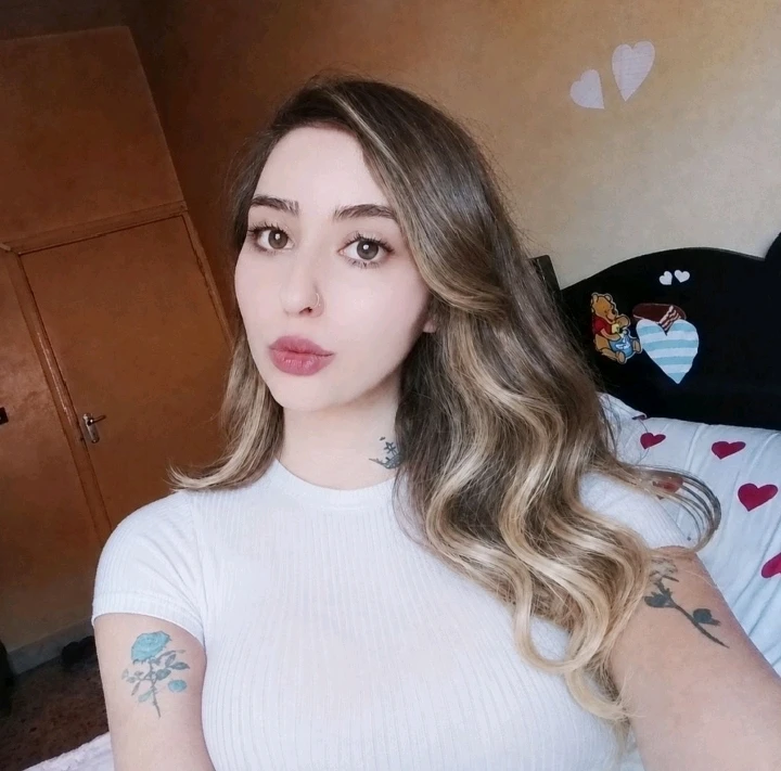 loly پاران اپ لوڊ ٿيل GIF