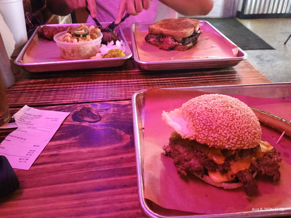 GIF uploaded by Theo