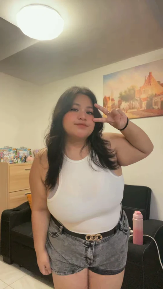 GIF uploaded by Nica